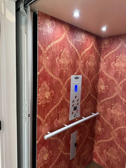 Wallpaper installation in Sun Valley, Los Angeles